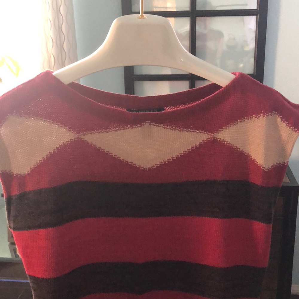 Western Style vest/pull over - Picture 2 of 3